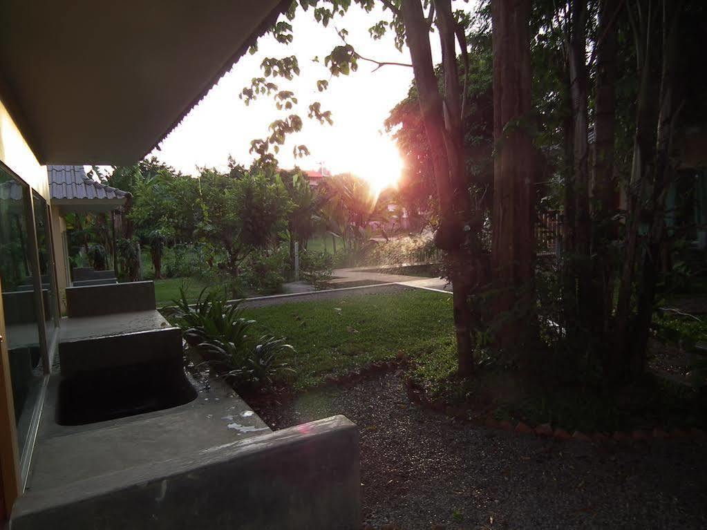 Villa De Mama Rawai Exterior foto